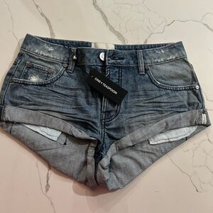 One teaspoon Bandits LW denim shorts; Salty dog color + size 25